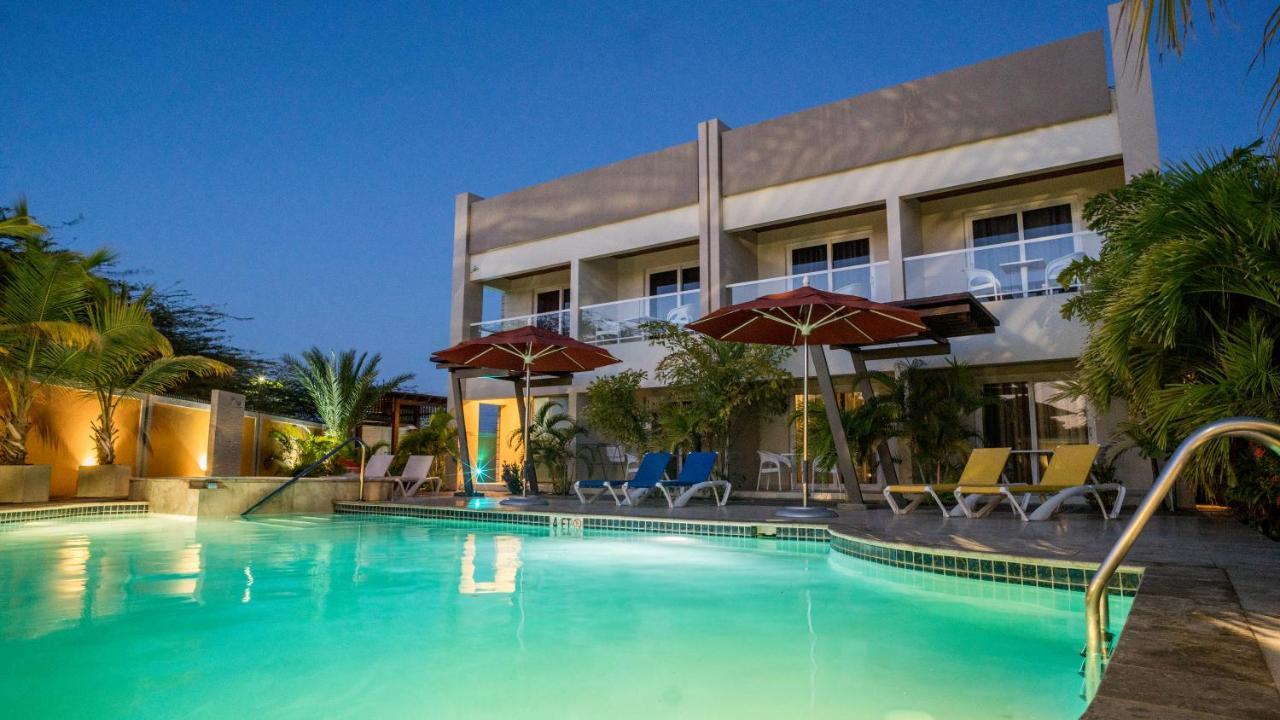 Costa Esmeralda Village Palm Beach Exterior photo