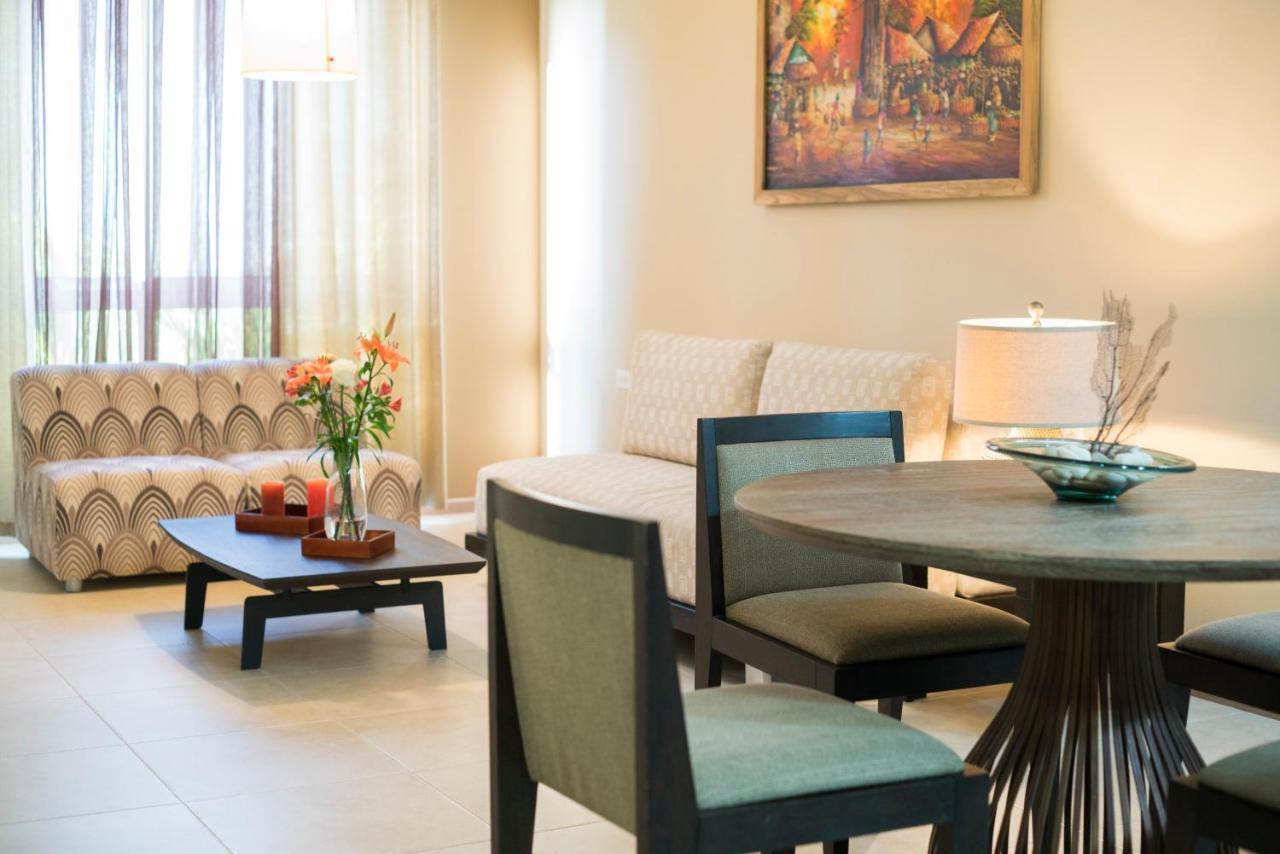 Costa Esmeralda Village Palm Beach Exterior photo