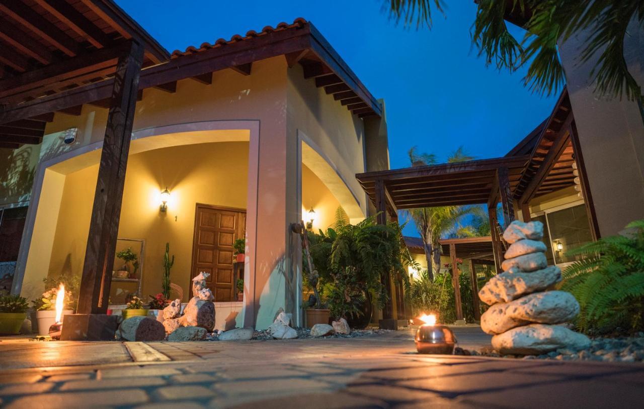 Costa Esmeralda Village Palm Beach Exterior photo